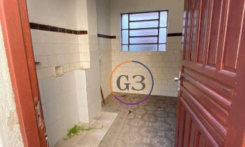 Casa Com 2 Dormitóri...