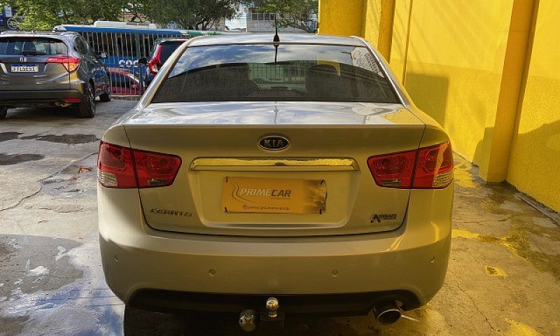 Kia Cerato 1.6...