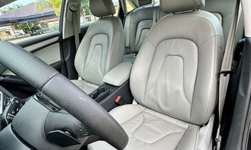 Audi A4 Attraction 2...