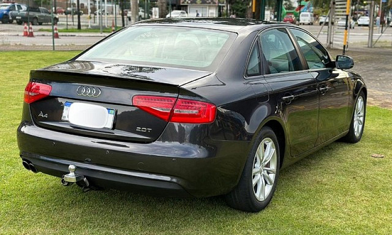 Audi A4 Attraction 2...
