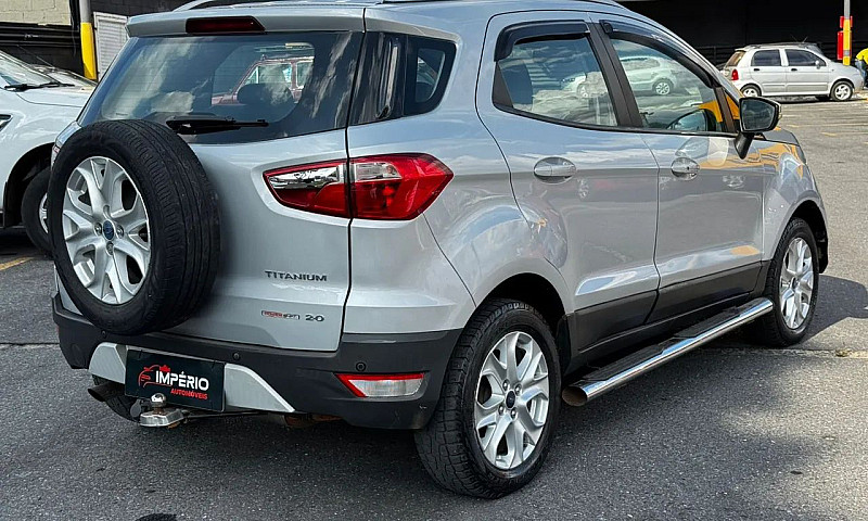 Ford Ecosport Titani...