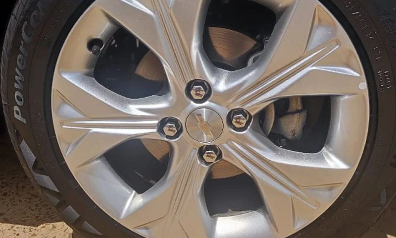 Chevrolet Onix Hatch...