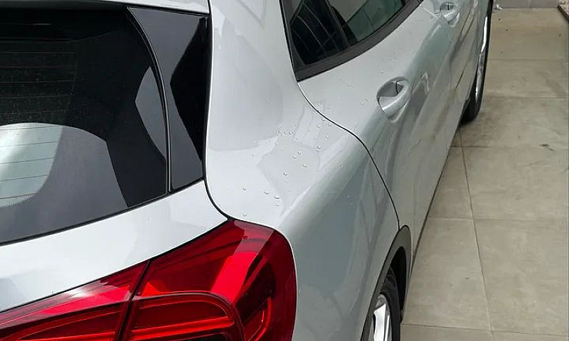 Mercedes-Benz Gla 20...