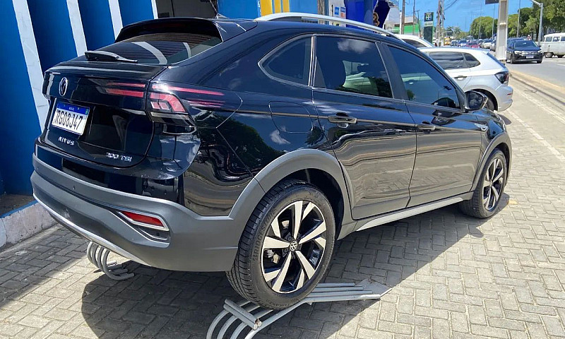 Volkswagen Nivus Hig...