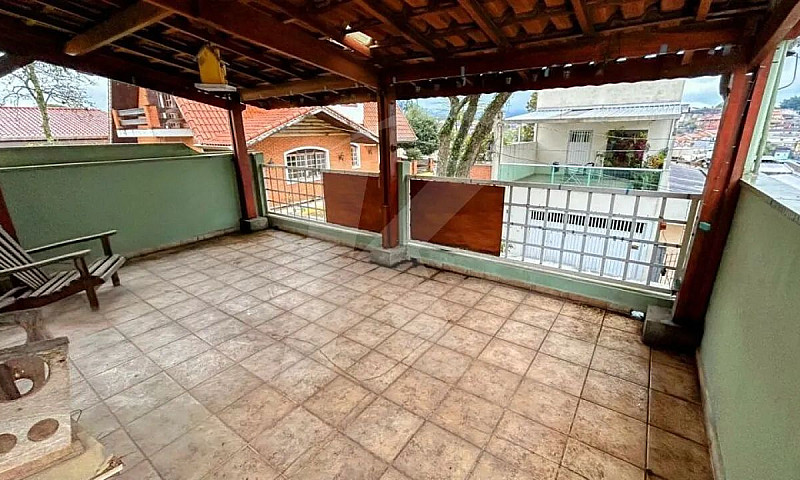 Casa 02 Dormitórios ...
