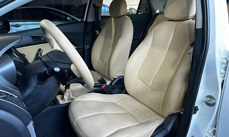 Hyundai Hb20S C.plus...