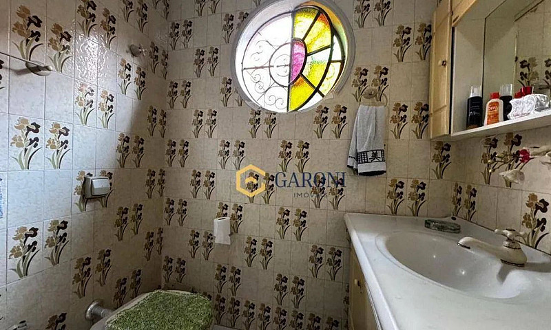 Casa Com 3 Dormitóri...