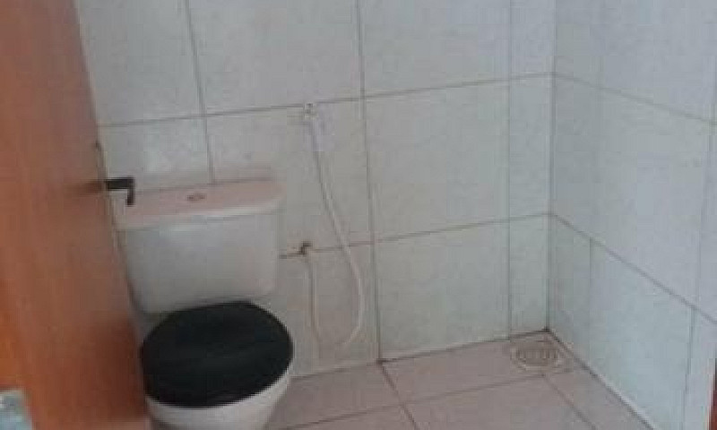 Aluga-Se Apartamento...