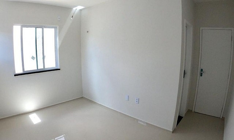 Casa Com 2 Dormitóri...