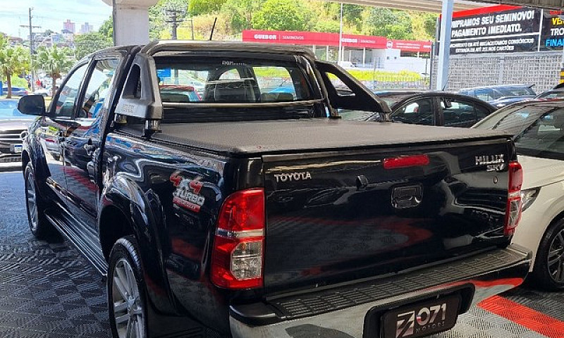 Hilux Srv 3.0 Diesel...
