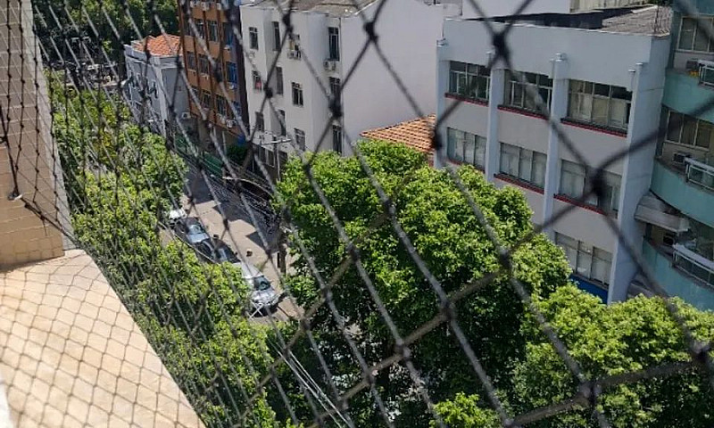 Quarto Para Moças Na...