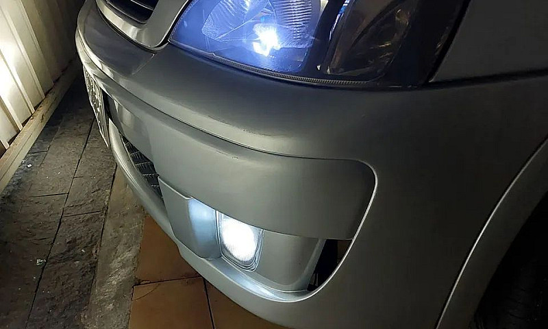 Chevrolet Corsa Sed....