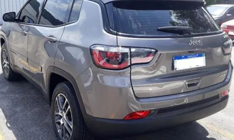 Jeep Compass Sport 2...