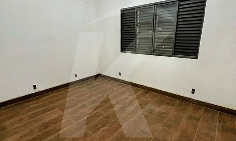 Casa 02 Dormitórios ...