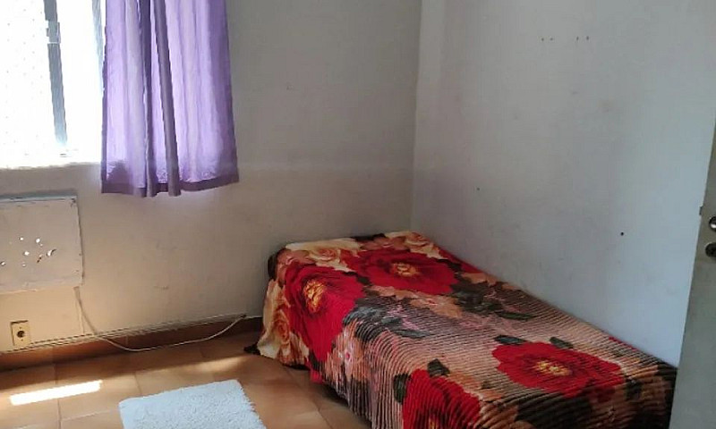 Quarto Para Moças Na...