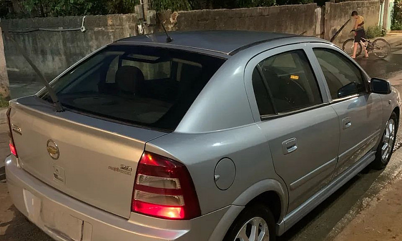 Chevrolet Astra Adva...