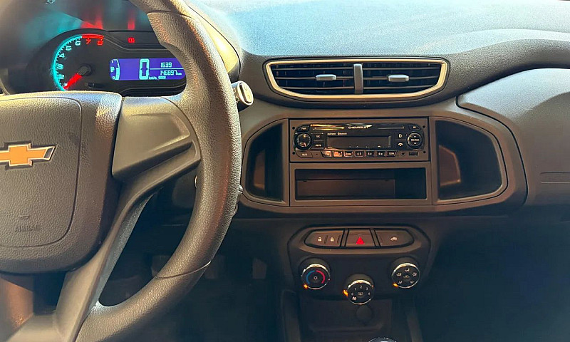 Chevrolet Onix Hatch...