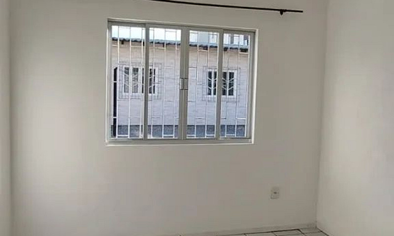Casa Com 3 Dormitóri...