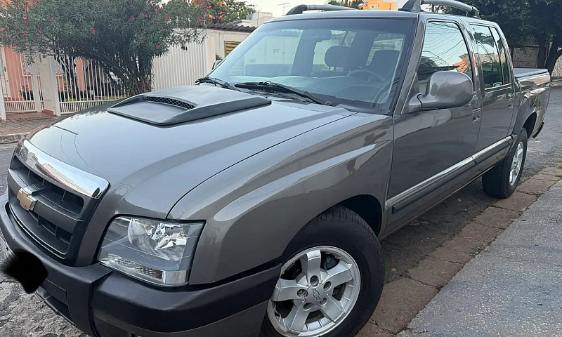 Chevrolet S10 Pick-U...