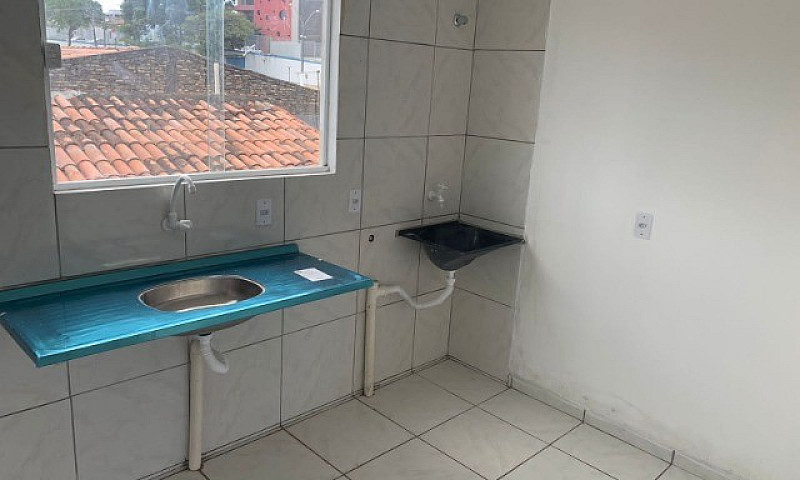 Kitnet Primeiro Alug...