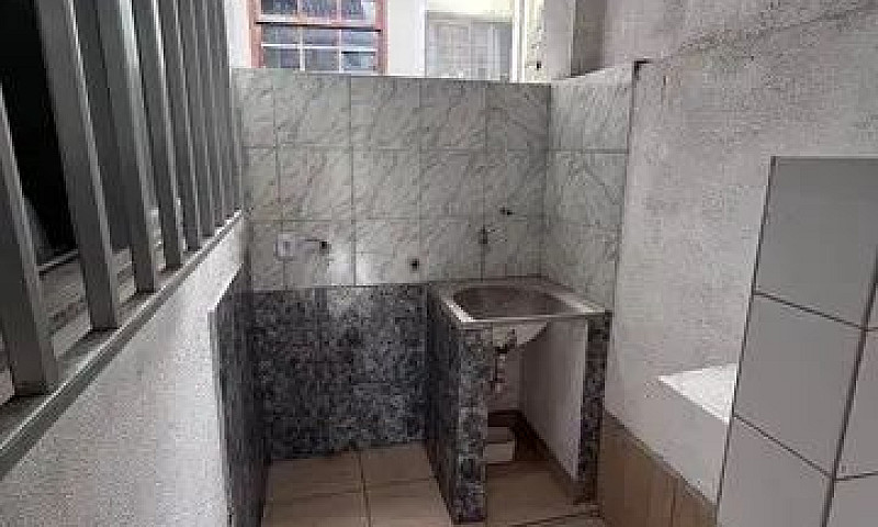 Casa De Condomínio P...