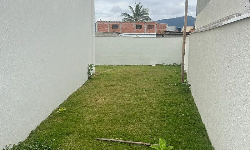 Vendo Casa Assobrada...