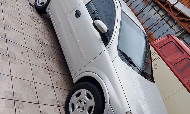 Chevrolet Corsa Hatc...