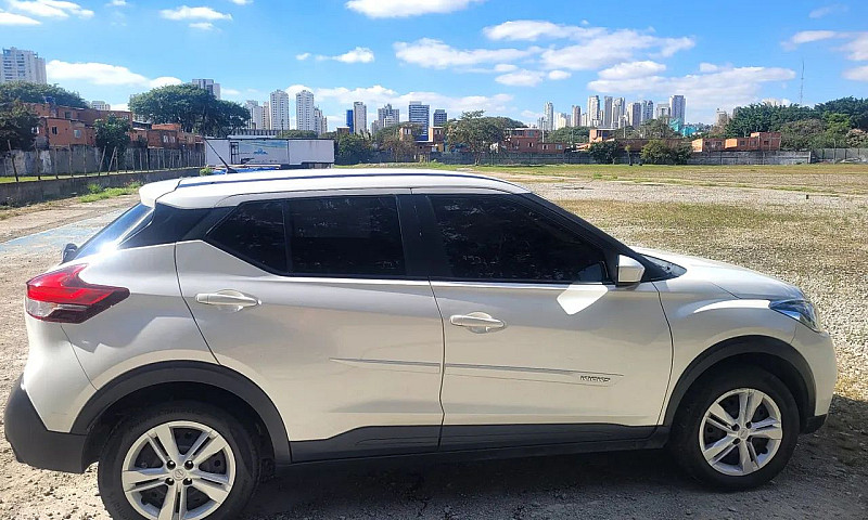Nissan Kicks Active ...