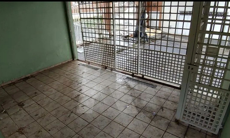 Casa 02 Dormitórios ...