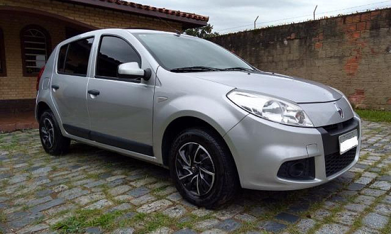 Renault Sandero 2012...