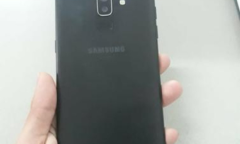 Vendo J8 Semi Novo...