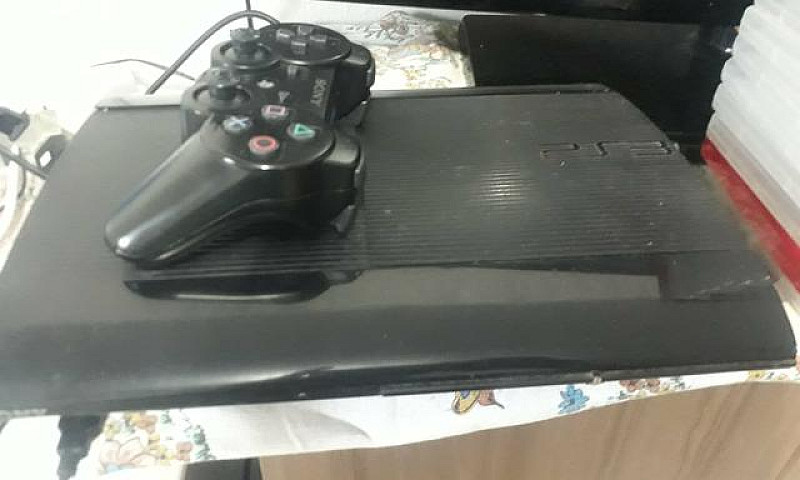 Vendo Playstation 3...