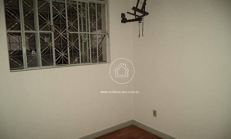 Casa Com 3 Dormitóri...