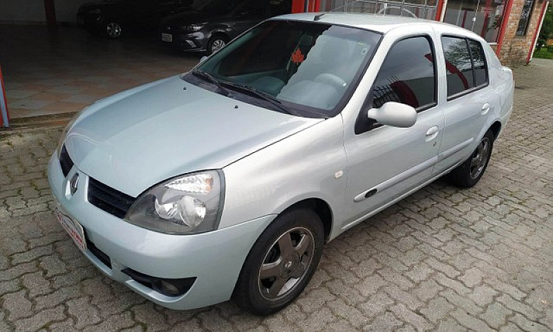 Renault Clio Sedã 20...