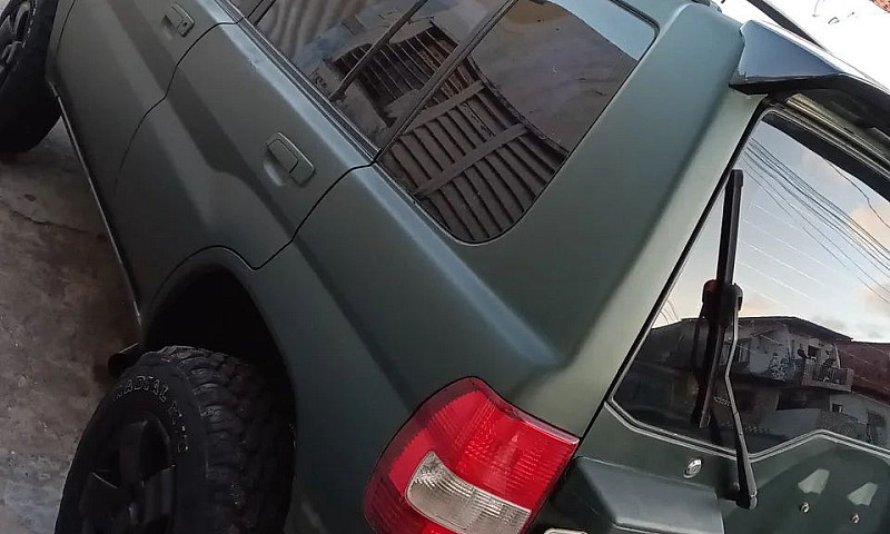 Mitsubishi Pajero Tr...