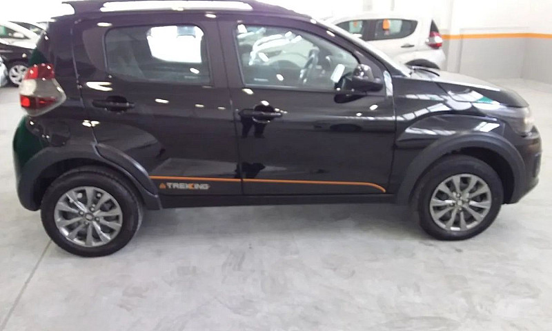 Fiat Mobi Trekking 1...
