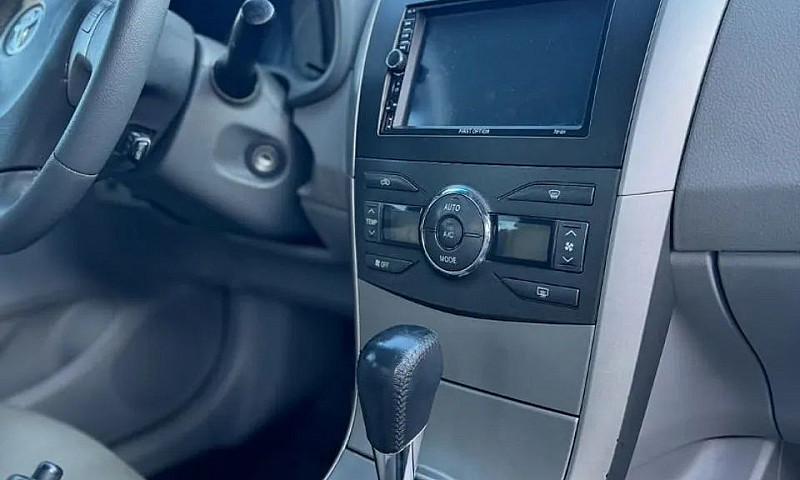 Toyota Corolla Xei 1...