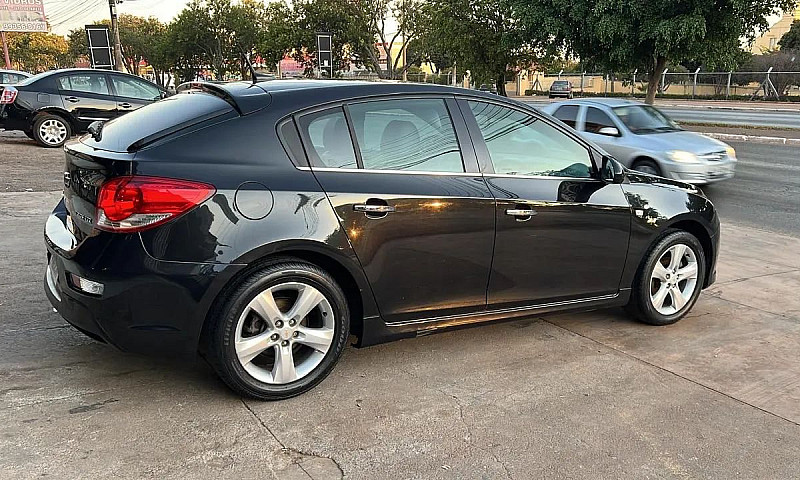 Chevrolet Cruze Hb S...