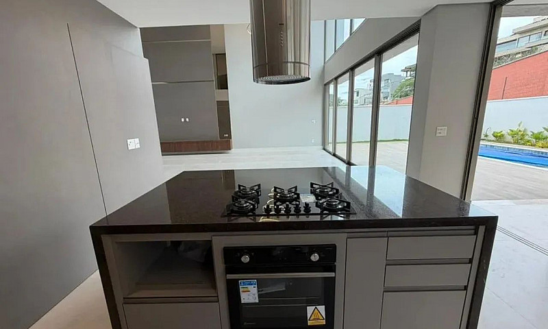 Casa Com 4 Quartos À...