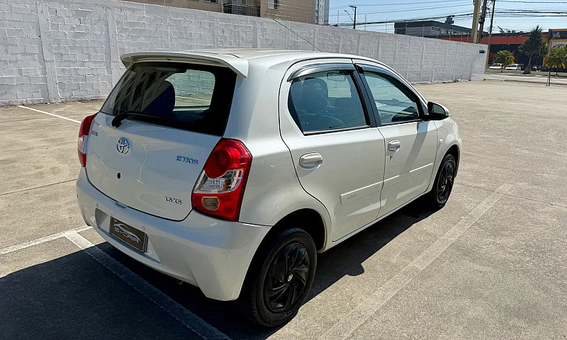 Toyota Etios Xs 1.5 ...