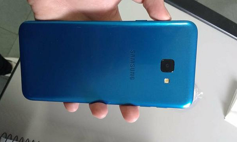 Celular Galaxy J4 Co...