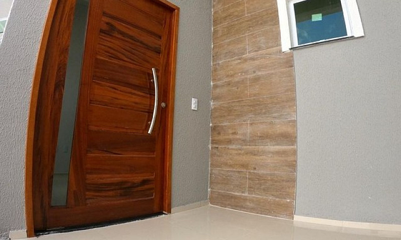 Casa Com 2 Dormitóri...