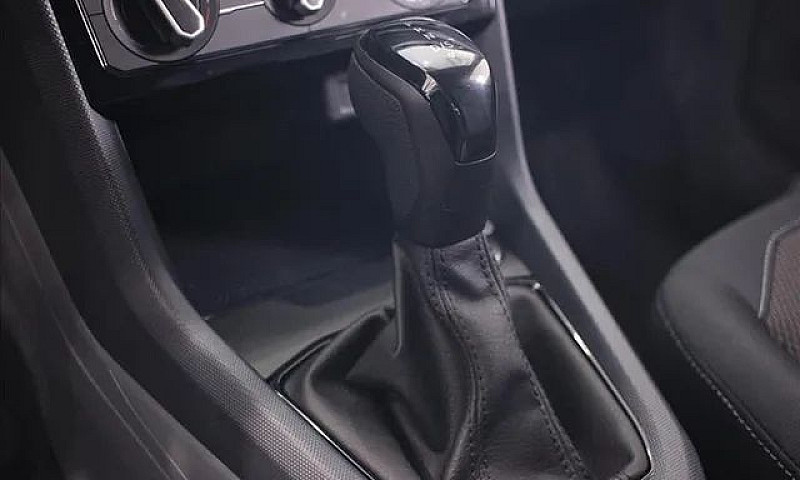 Volkswagen T-Cross 1...