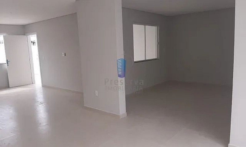 Casa À Venda No Bair...