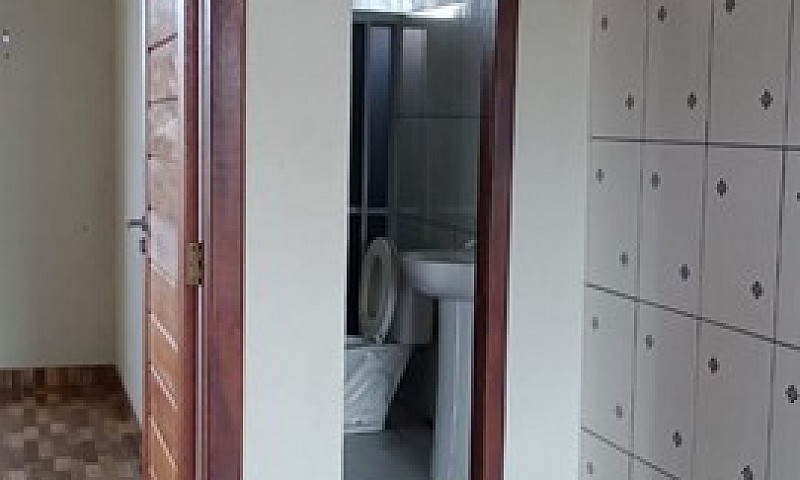 Aluga -Se Kitnet ...
