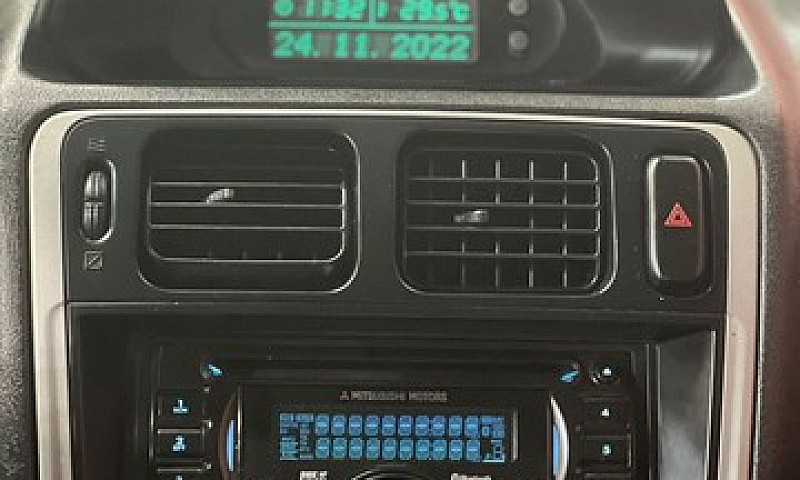 Mitsubishi Pajero Tr...