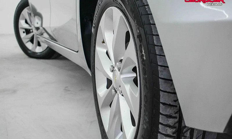 Chevrolet Onix Hatch...