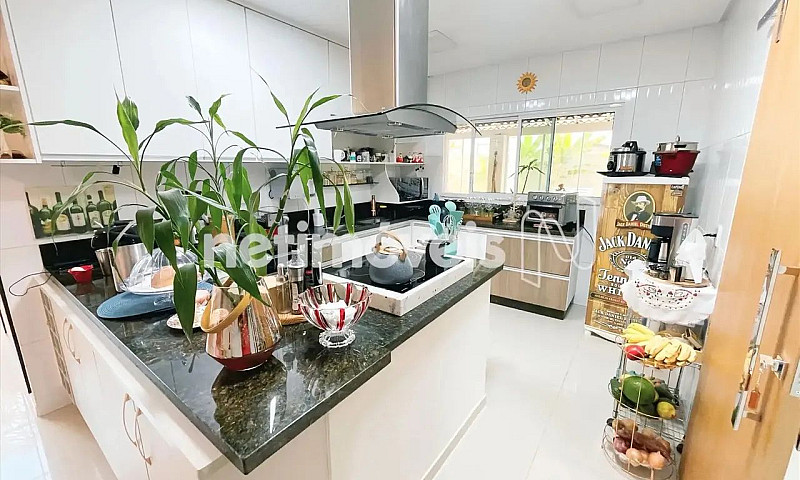 Linda Casa Em Arniqu...