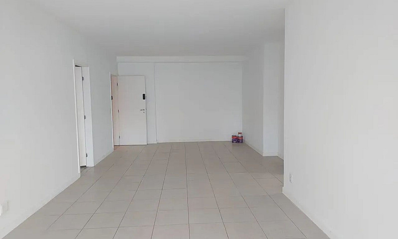 Apartamento De 4 Qua...