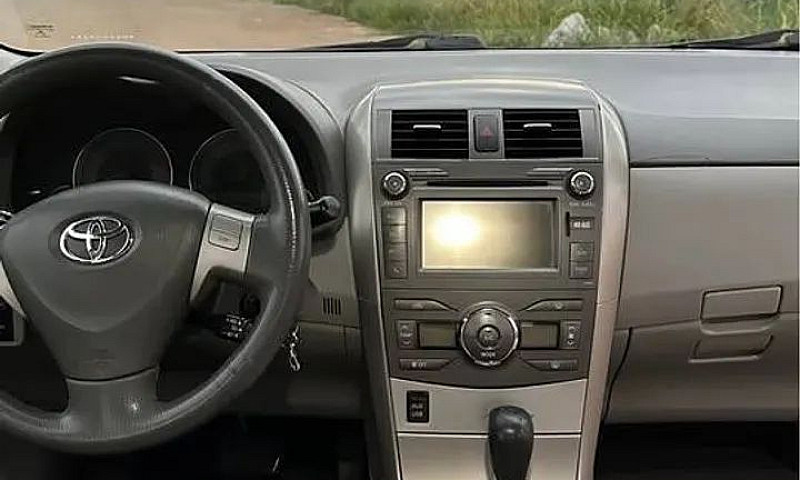 Toyota Corolla Xei 1...
